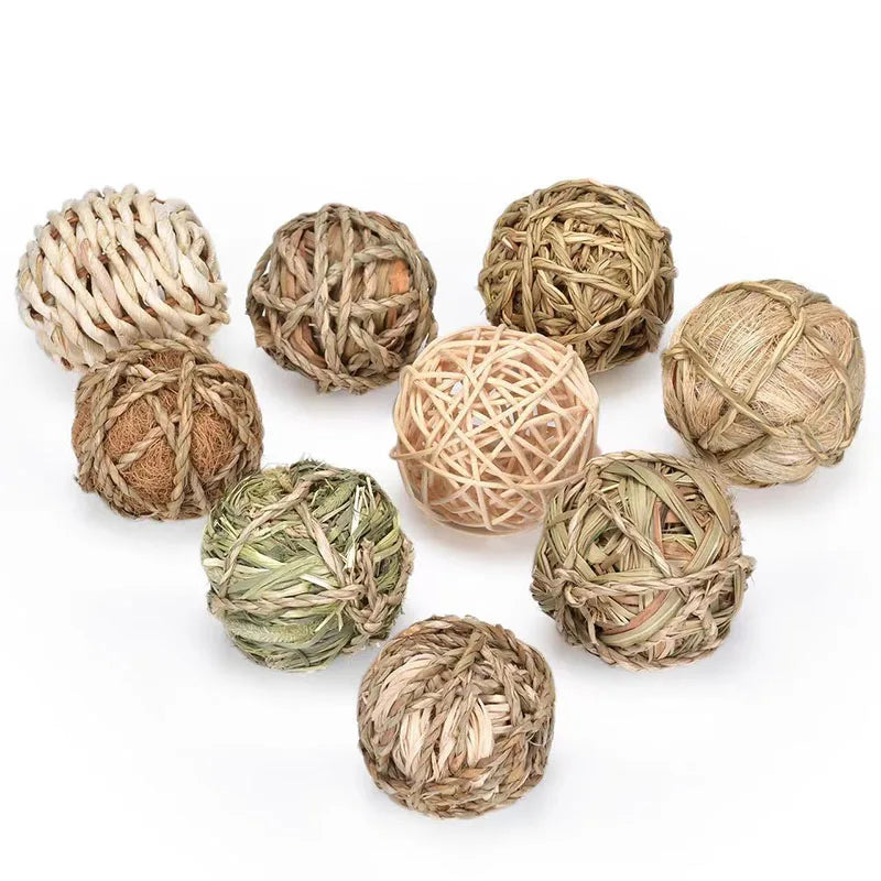 Natural Grass Chew Balls (4/5pcs)