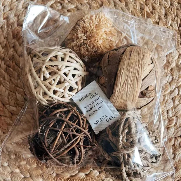 Natural Grass Chew Balls (4/5pcs)