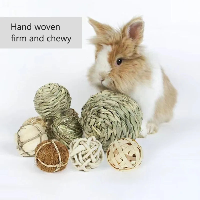 Natural Grass Chew Balls (4/5pcs)